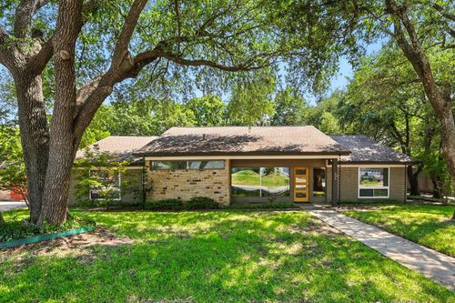 604 Donna Ln, Bedford, TX, 76022-6604 | Card Image
