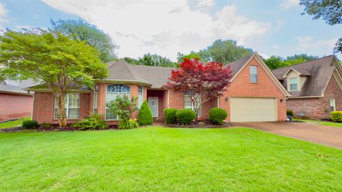 1082 Sugar Ln, Collierville, TN, 38017-6855 | Card Image