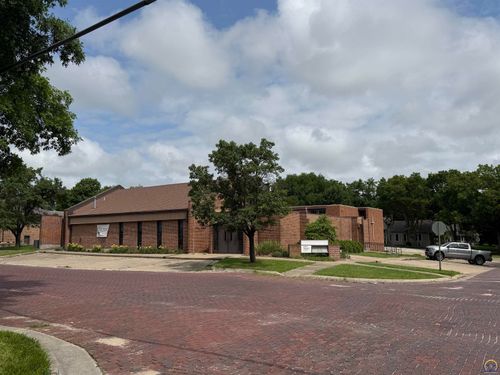 402 W Fifth St, Holton, KS, 66436 | Card Image