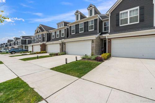 4782 Broomfield Way, Lake Orion, MI, 48359-1956 | Card Image