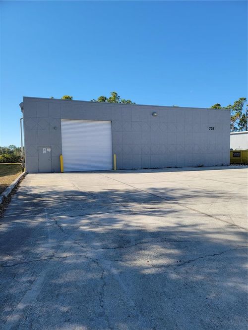 737 Commerce Drive, VENICE, FL, 34292 | Card Image