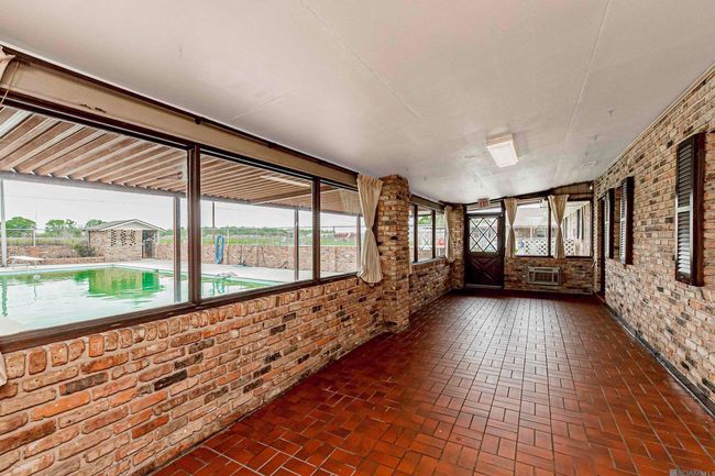 5511 N River Rd, House other with 3 bedrooms, 2 bathrooms and 2 parking in Port Allen LA | Image 7