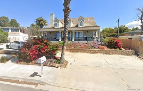 880 La Terraza Blvd, Escondido, CA, 92025-3822 | Card Image