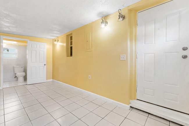 1228 Highview Rd, House other with 3 bedrooms, 2 bathrooms and null parking in Lantana FL | Image 22