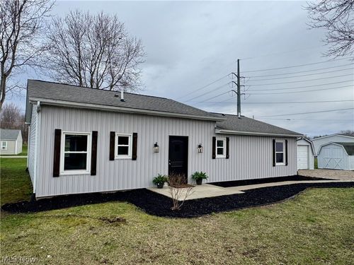 126 1/2 W Broadway Street, New Lexington, OH, 43764 | Card Image