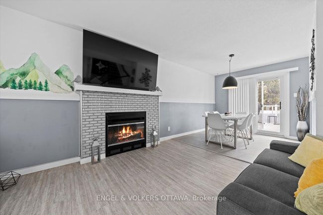 1456 Prestone Dr, House other with 3 bedrooms, 2 bathrooms and 2 parking in Orléans ON | Image 9