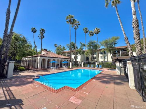 330-39975 Cedar Blvd, Newark, CA, 94560-5336 | Card Image