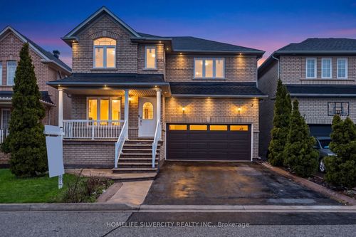 29 Beachpoint Blvd, Brampton, ON, L7A2T7 | Card Image