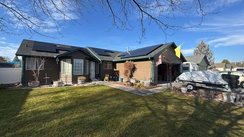 4810 Lombard Dr, Klamath Falls, OR, 97603-8186 | Card Image