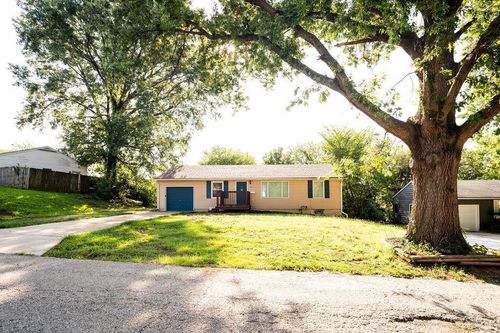 10010 Bellaire Ave, Kansas City, MO, 64134-1268 | Card Image