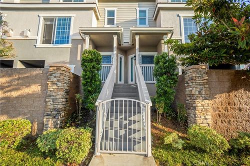 4615 Alekona Ct, Cypress, CA, 90630-2676 | Card Image