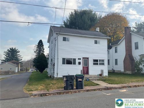 25 Franklin St, Weatherly, PA, 18255-1114 | Card Image