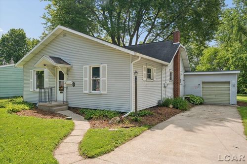 1237 Vine St, Adrian, MI, 49221-3136 | Card Image