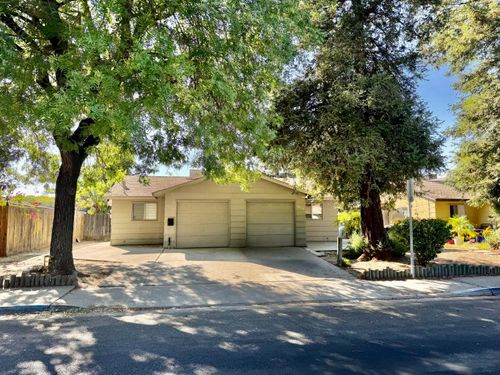 2819-2817 Carver Rd, Modesto, CA, 95350-2059 | Card Image