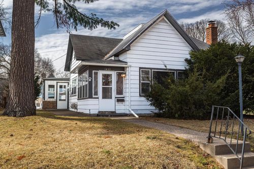 1433 Kane Street, La Crosse, WI, 54603 | Card Image
