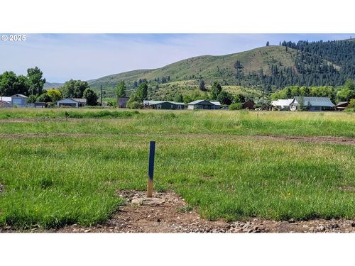 2-0 Kellog St, Halfway, OR, 97834 | Card Image