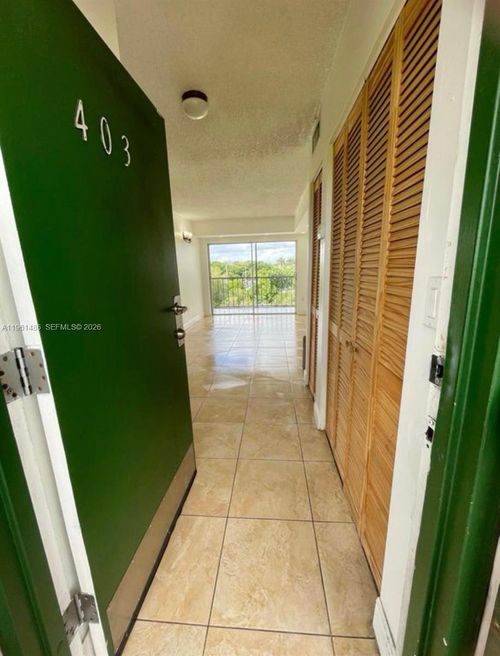 apt-d403-9405 W Flagler St, Miami, FL, 33174-2083 | Card Image