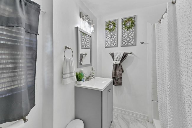 Primary bathroom | Image 8