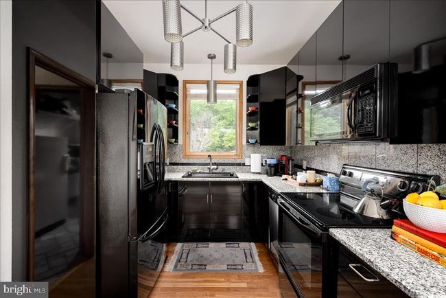 106 Crest River Dr, House other with 9 bedrooms, 10 bathrooms and null parking in Middletown VA | Image 44