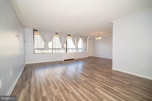 1617s-3705 S George Mason Dr, FALLS CHURCH, VA, 22041 | Card Image