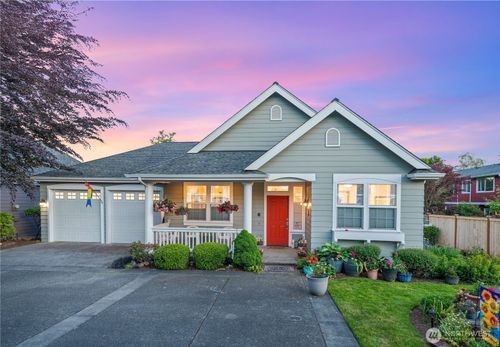 221 Ne Honey Locust Ct, Poulsbo, WA, 98370-7385 | Card Image