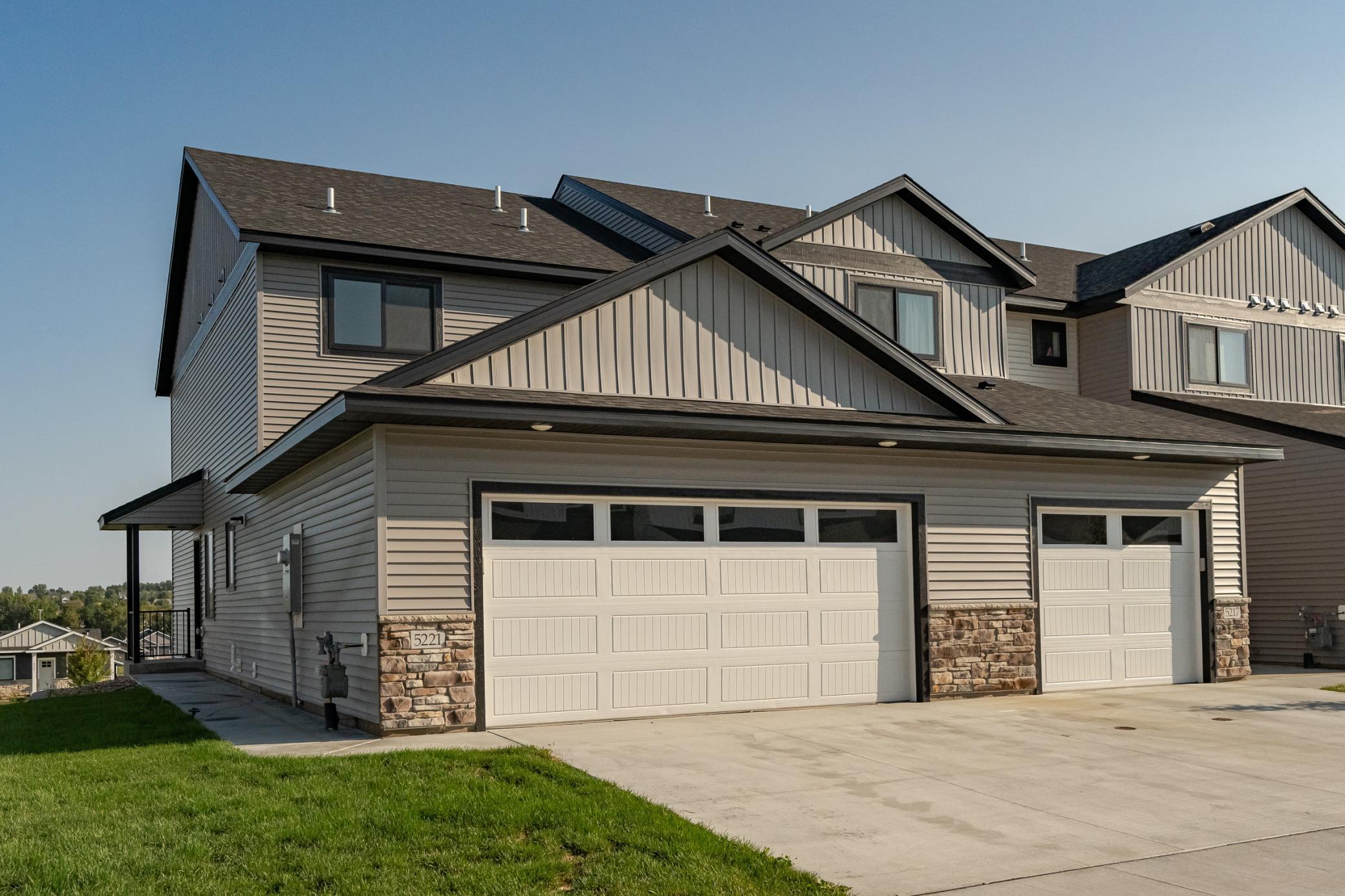 Harvest Square Pl, Rochester, MN 55901