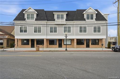 302-180 Deer Park Ave, Babylon, NY, 11702-2837 | Card Image