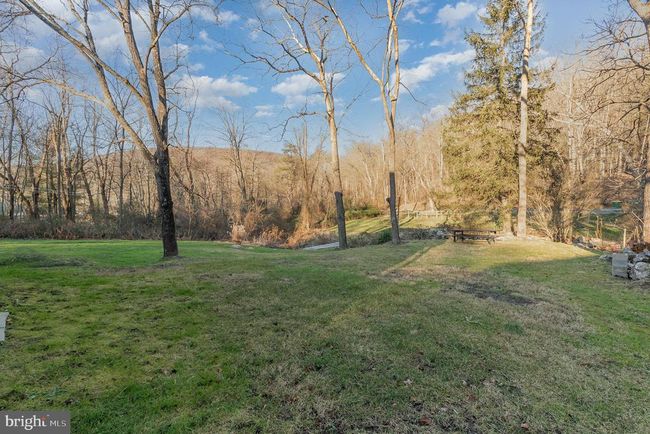 8 E Locust St, House other with 3 bedrooms, 1 bathrooms and null parking in MOUNT HOLLY SPRINGS PA | Image 25