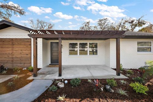 4614 Eagles Nest Rd, Fruitland Park, FL, 34731-5634 | Card Image