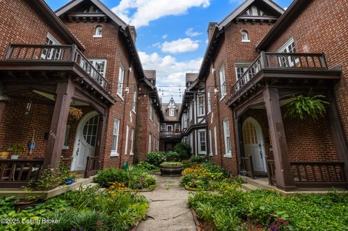 7-1064 Everett Ave, Louisville, KY, 40204-1272 | Card Image
