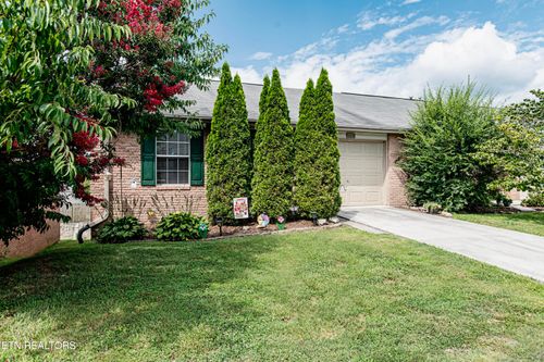 369 Hawthorne Oaks Way, Powell, TN, 37849-5434 | Card Image