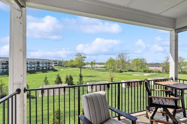1291 Lake Run Dr, Condo with 2 bedrooms, 3 bathrooms and null parking in Lebanon OH | Image 32