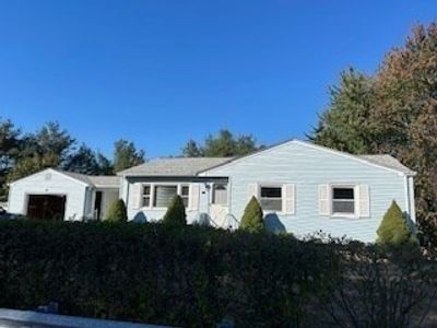 184 Asselin, House other with 4 bedrooms, 1 bathrooms and 2 parking in Chicopee MA | Image 1