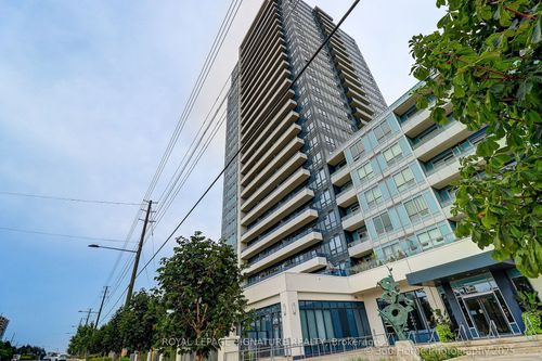 212-7890 Bathurst St, Thornhill, ON, L4J0J8 | Card Image