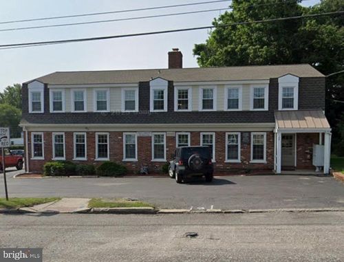 136 W Lancaster Ave, PAOLI, PA, 19301-1786 | Card Image