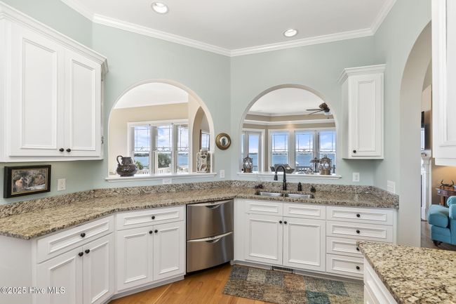 389 Live Oak Rd, House other with 3 bedrooms, 3 bathrooms and null parking in Newport NC | Image 7