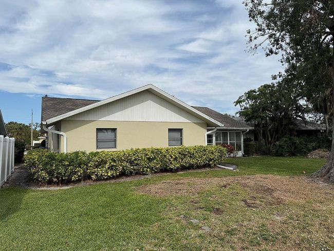 1441 Strada D Oro, House other with 3 bedrooms, 2 bathrooms and null parking in VENICE FL | Image 44