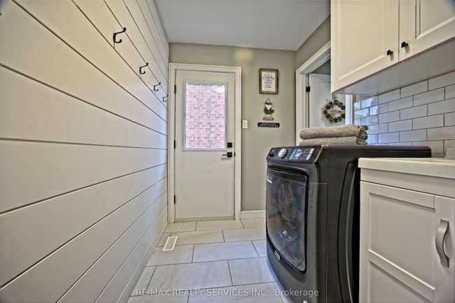 26 Scribner Crt, House other with 4 bedrooms, 3 bathrooms and 4 parking in Brampton ON | Image 19