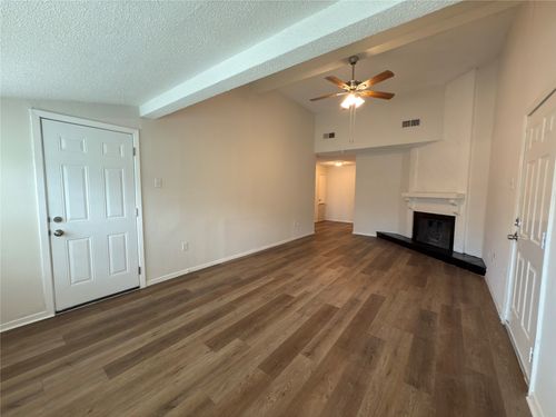 2017-9696 Walnut St, Dallas, TX, 75243-2385 | Card Image