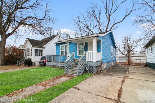 6065 Plainview Ave, Detroit, MI, 48228-3924 | Card Image