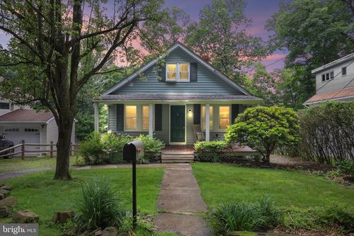 148 Reservoir Rd, Hopewell, NJ, 08525-1326 | Card Image