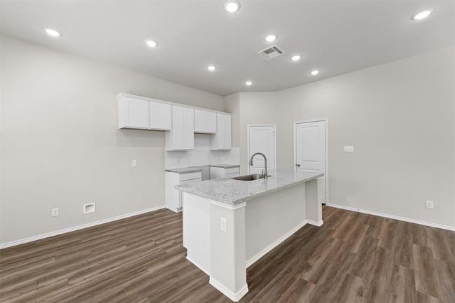 11069 Magnolia Bend Dr, House other with 3 bedrooms, 3 bathrooms and 2 parking in Conroe TX | Image 9