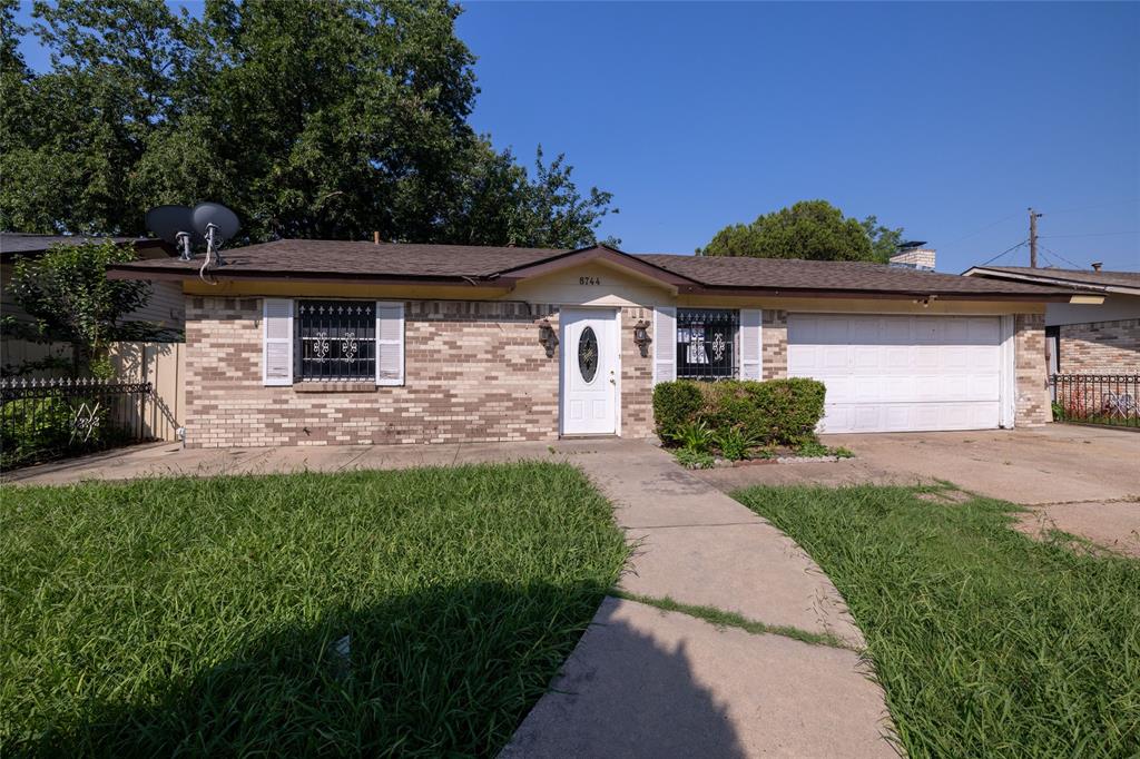Milverton Dr, Dallas, TX 75217