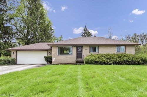 2822 Joseph Pkwy, Brunswick, OH, 44212-1437 | Card Image