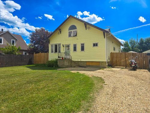 4704 47 Ave, Spirit River, AB, T0H3G0 | Card Image