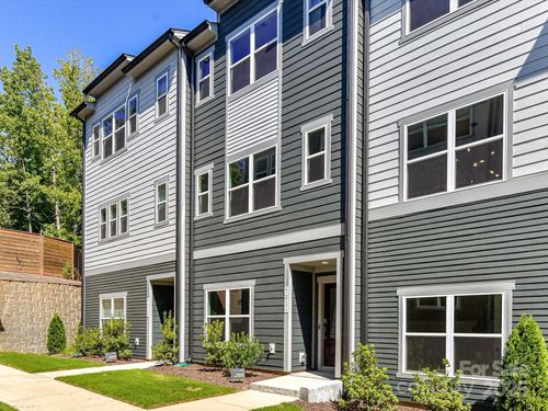 7011 Impulse Ct, Charlotte, NC, 28205-7891 | Card Image