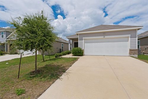 124 Bracken Ln, Maxwell, TX, 78656-4438 | Card Image