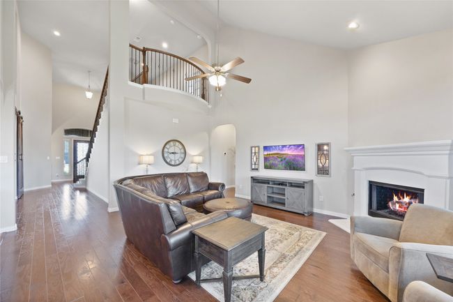 216 Equestrian Rd, House other with 4 bedrooms, 4 bathrooms and null parking in Hickory Creek TX | Image 12