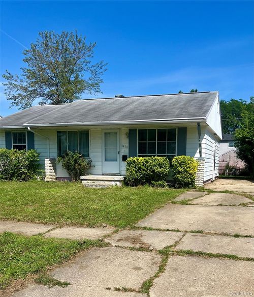 6410 Belltree Ln, Flint, MI, 48504-1648 | Card Image