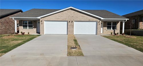 617 Nw 69th Ave, Bentonville, AR, 72713-2183 | Card Image